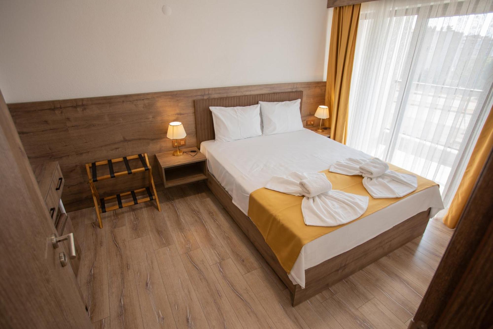 E87 Highway Otel Орен Экстерьер фото