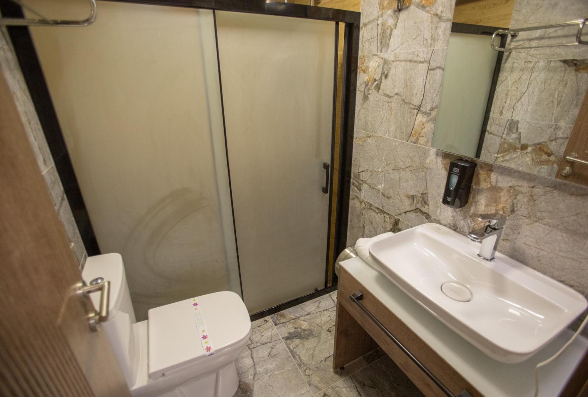 E87 Highway Otel Орен Экстерьер фото